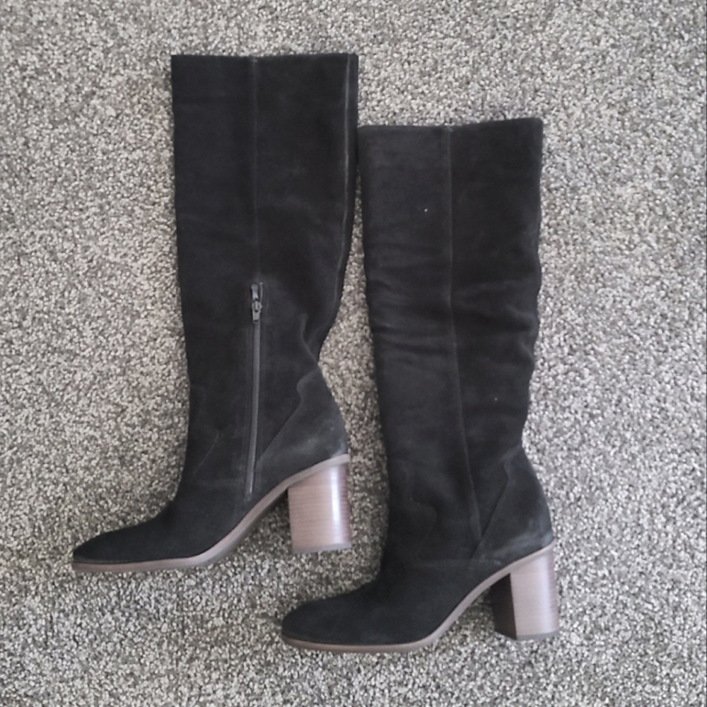 NWT Black suede Lucky Brand heeled boot